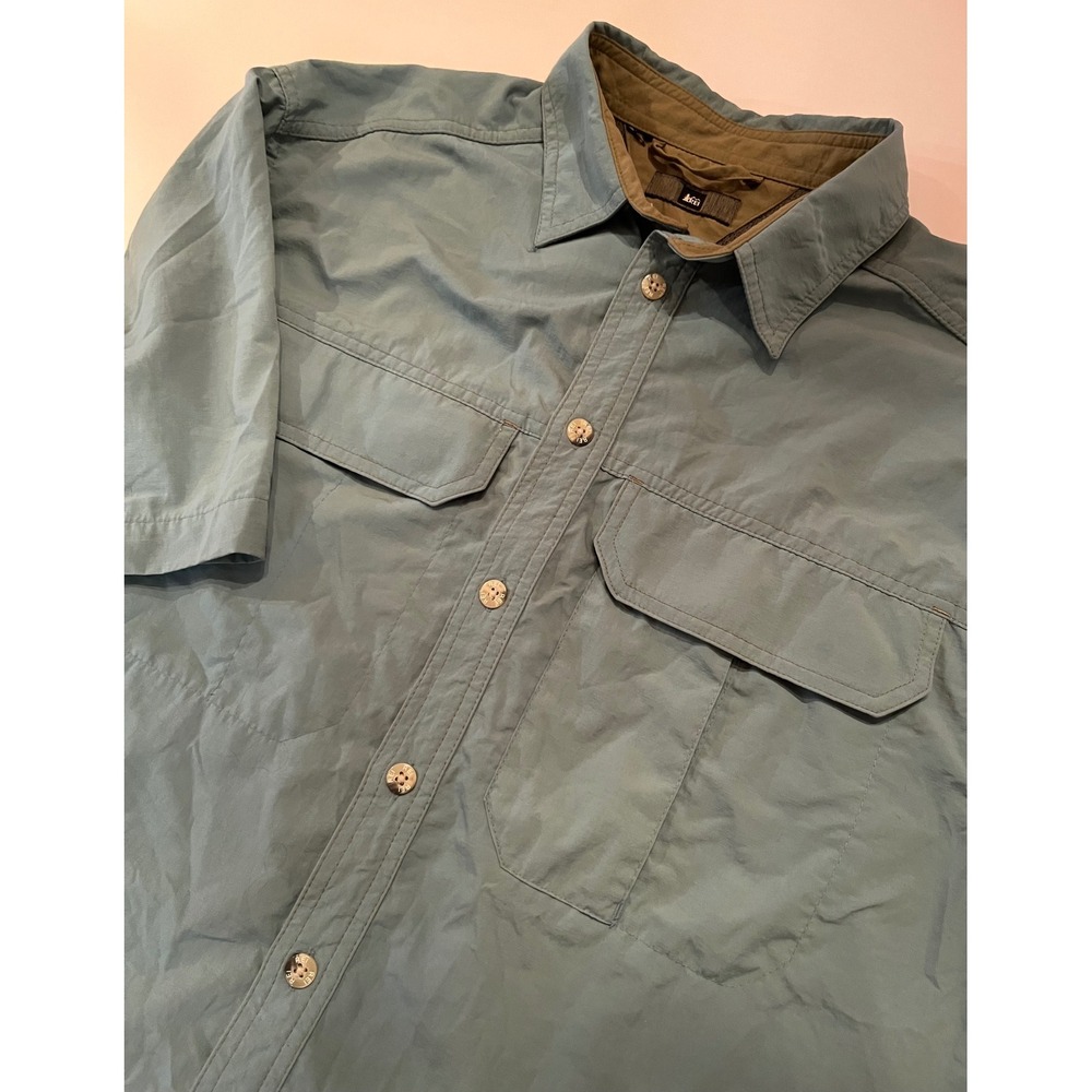 REI Outdoors Men's Short Sleeve Blue Green Shirt NO Size Tag Measures Size Large